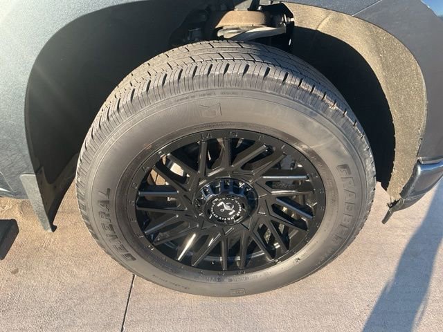 Used 2022 Chevrolet Silverado 1500 Custom w/ LPO, Dark Essentials Package image 33