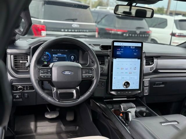 Used 2025 Ford F150 Lightning Platinum AWD/4WD image 9