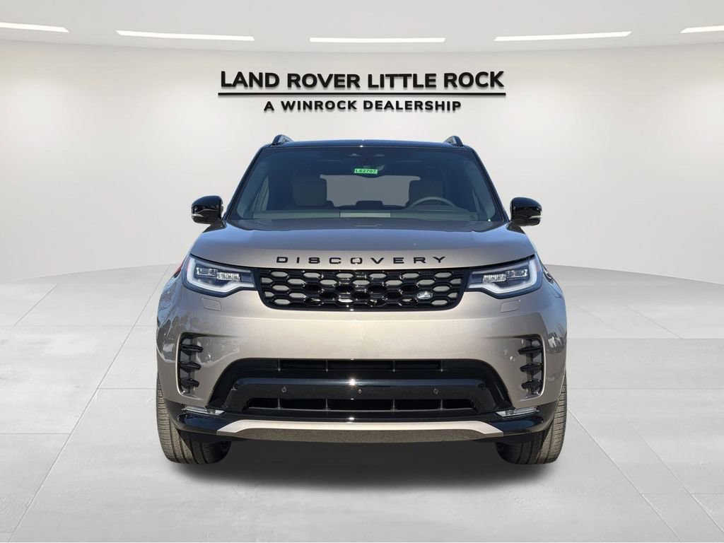 New 2026 Land Rover Discovery Dynamic SE image 8