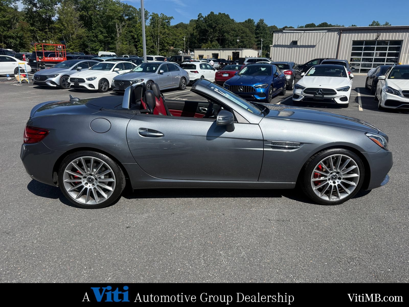 Used 2017 Mercedes-Benz SLC 300 image 10