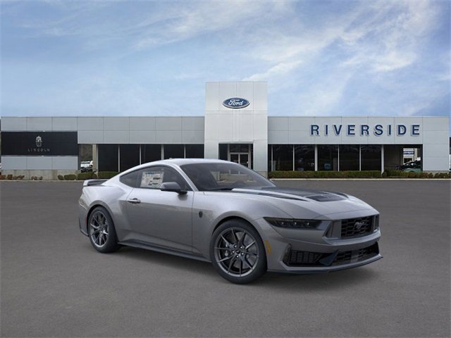 New 2025 Ford Mustang Dark Horse image 7