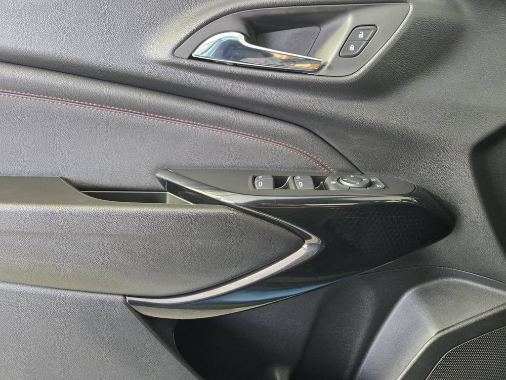 New 2026 Chevrolet Trax RS w/ Driver Confidence Package FWD image 24