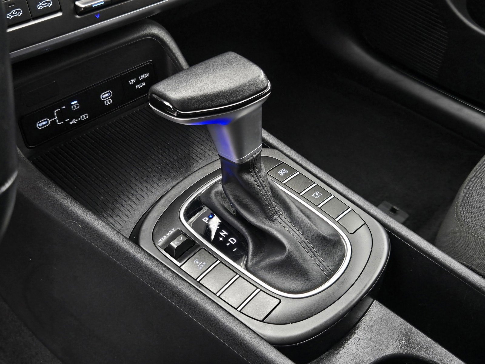 Used 2024 Hyundai Kona SEL image 17