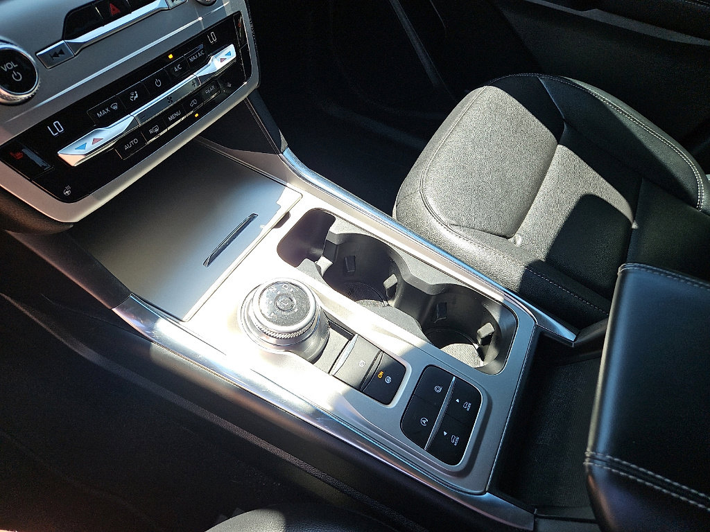 Used 2021 Ford Explorer XLT w/ Equipment Group 202A image 20