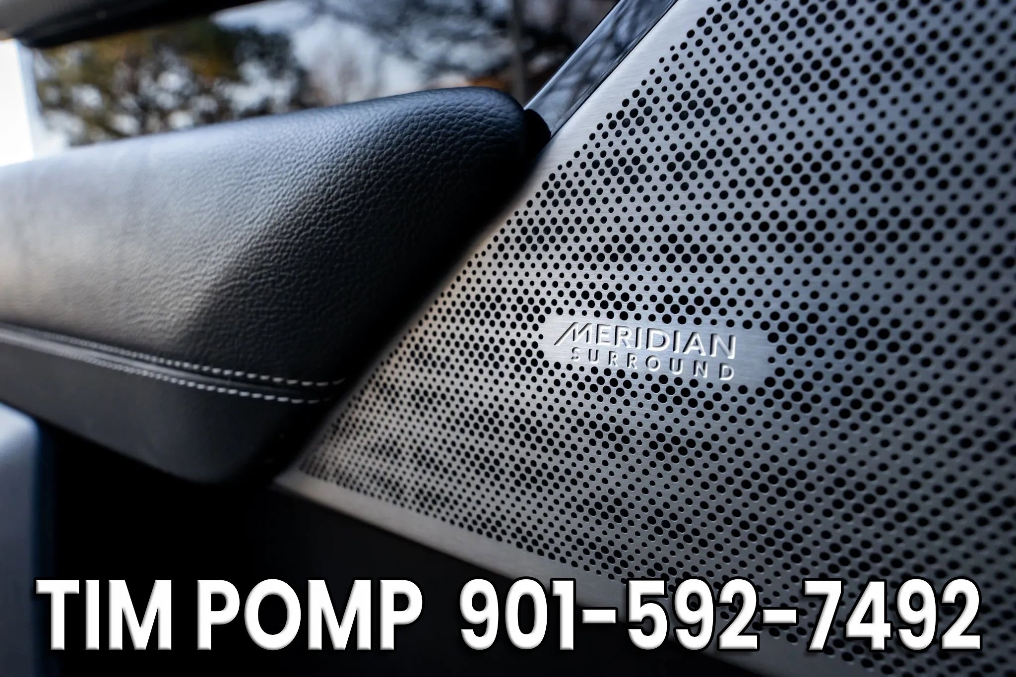 Used 2019 Land Rover Range Rover Velar R-Dynamic SE image 31