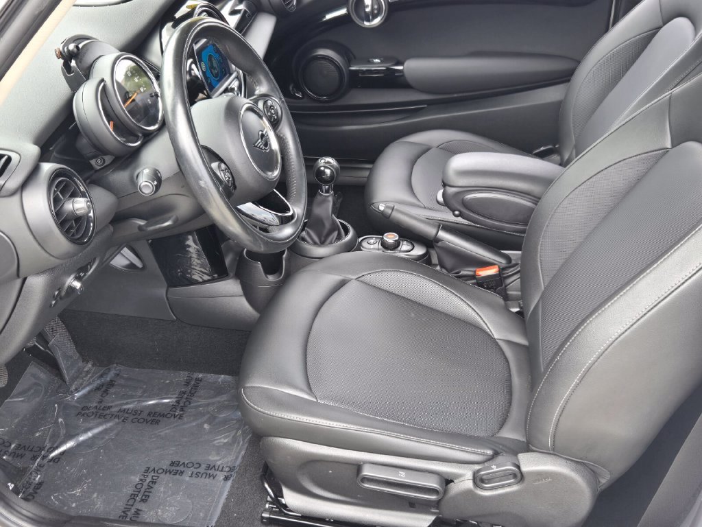 Used 2019 MINI Cooper 2-Door Hardtop FWD image 10