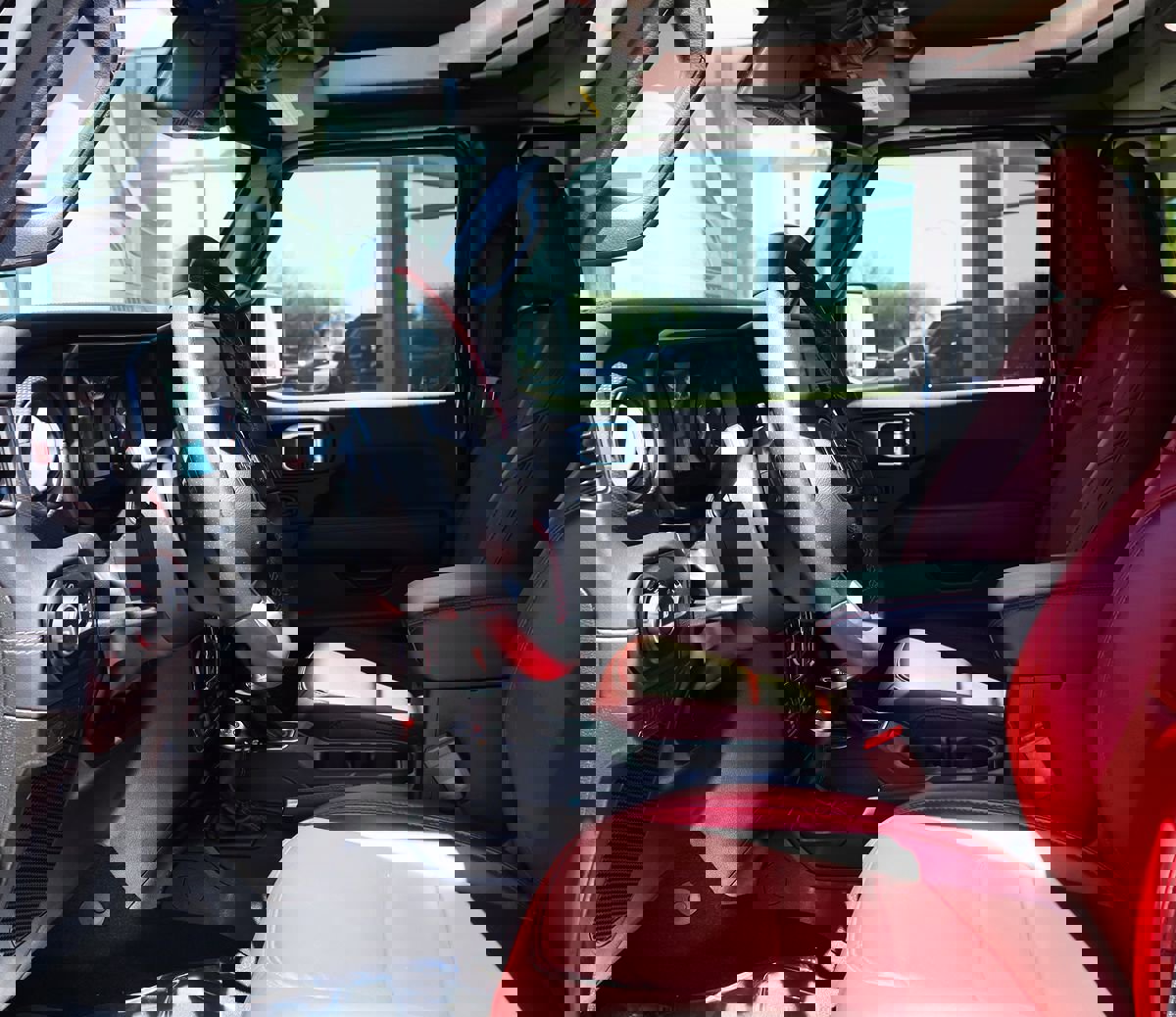 Used 2024 Jeep Wrangler Unlimited Rubicon 392 image 43