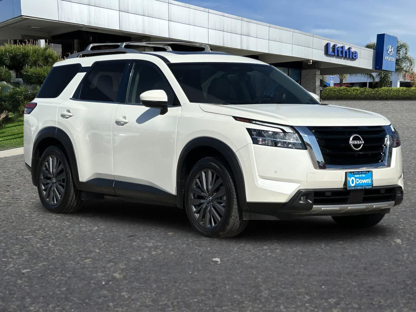 Used 2022 Nissan Pathfinder SL w/ SL Premium Package FWD image 10