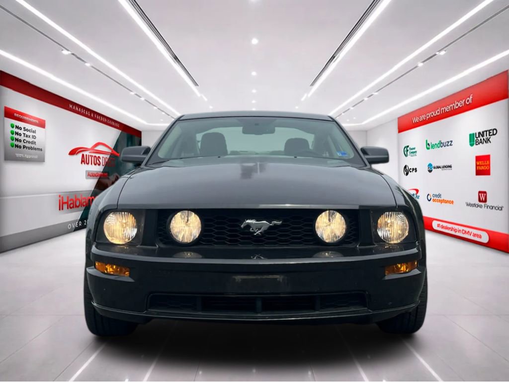 Used 2007 Ford Mustang GT RWD image 3