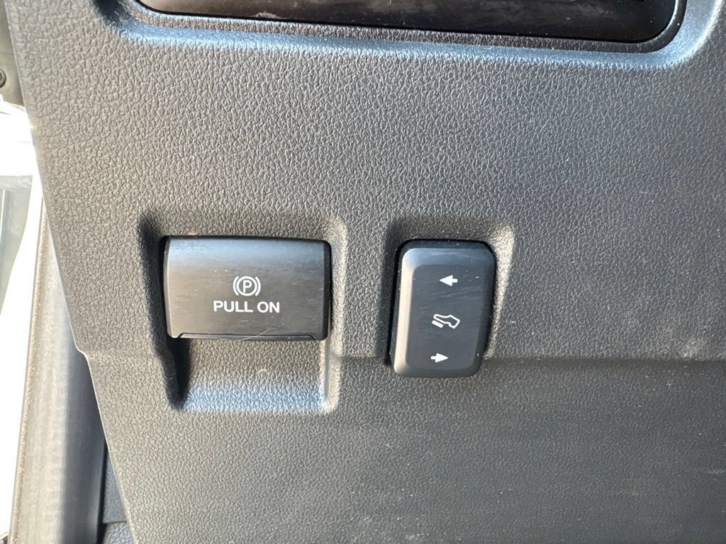 Used 2025 Ford F450 Lariat AWD/4WD image 18