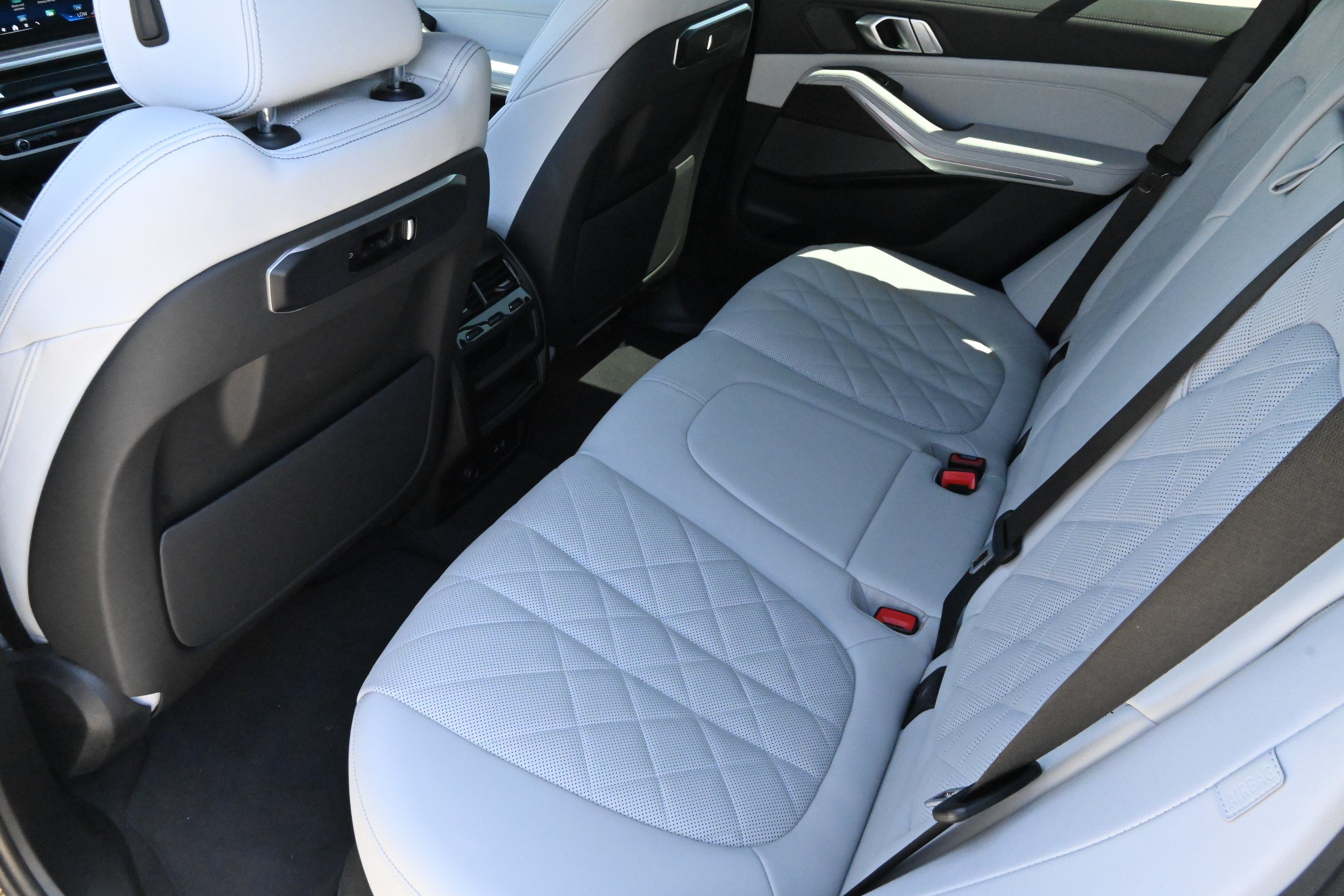 Certified 2025 BMW X5 sDrive40i w/ Premium Package RWD image 13