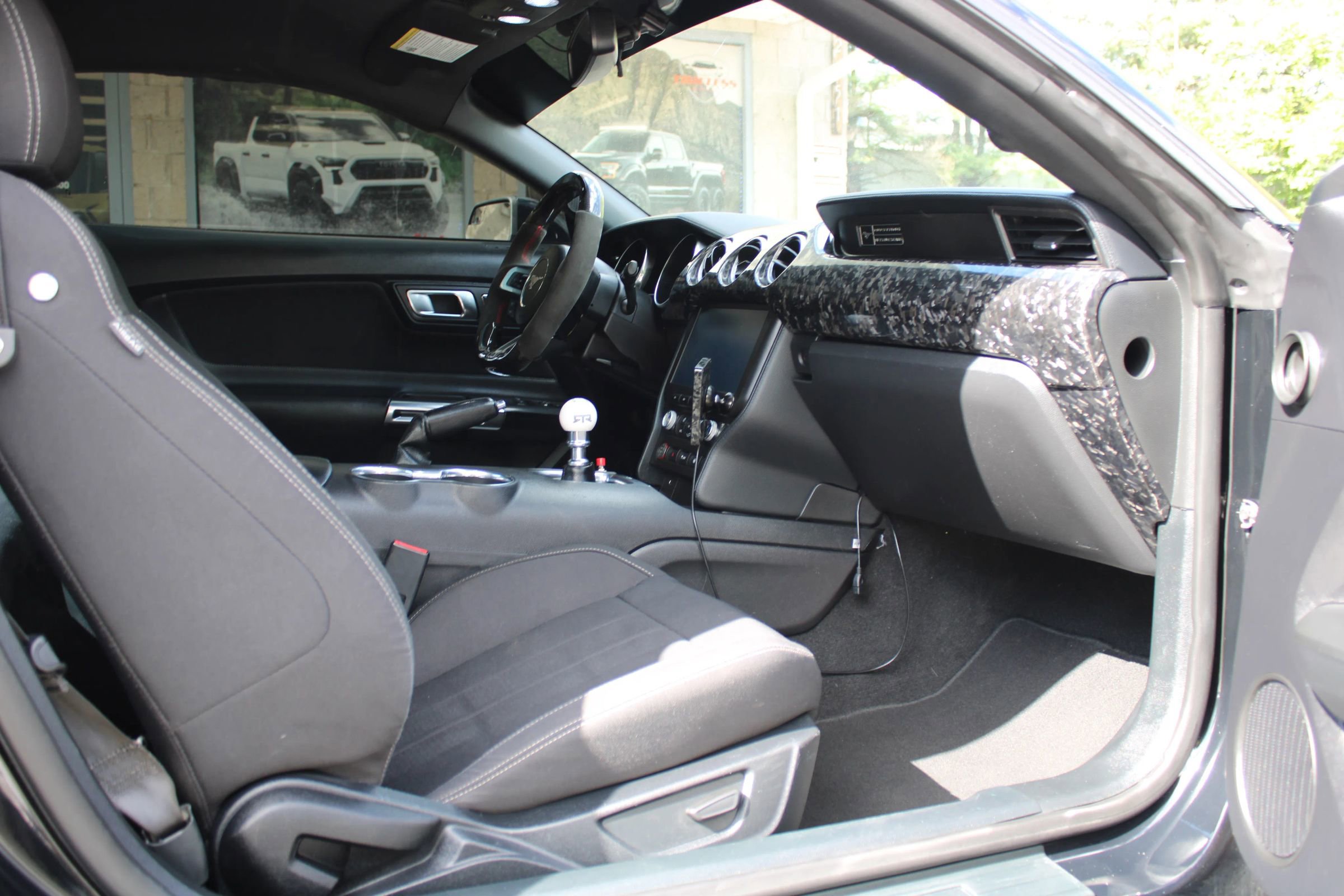 Used 2020 Ford Mustang GT RWD image 7
