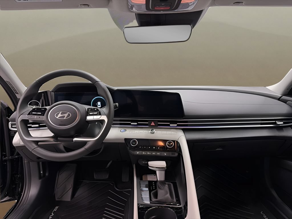 New 2026 Hyundai Elantra Limited FWD image 18
