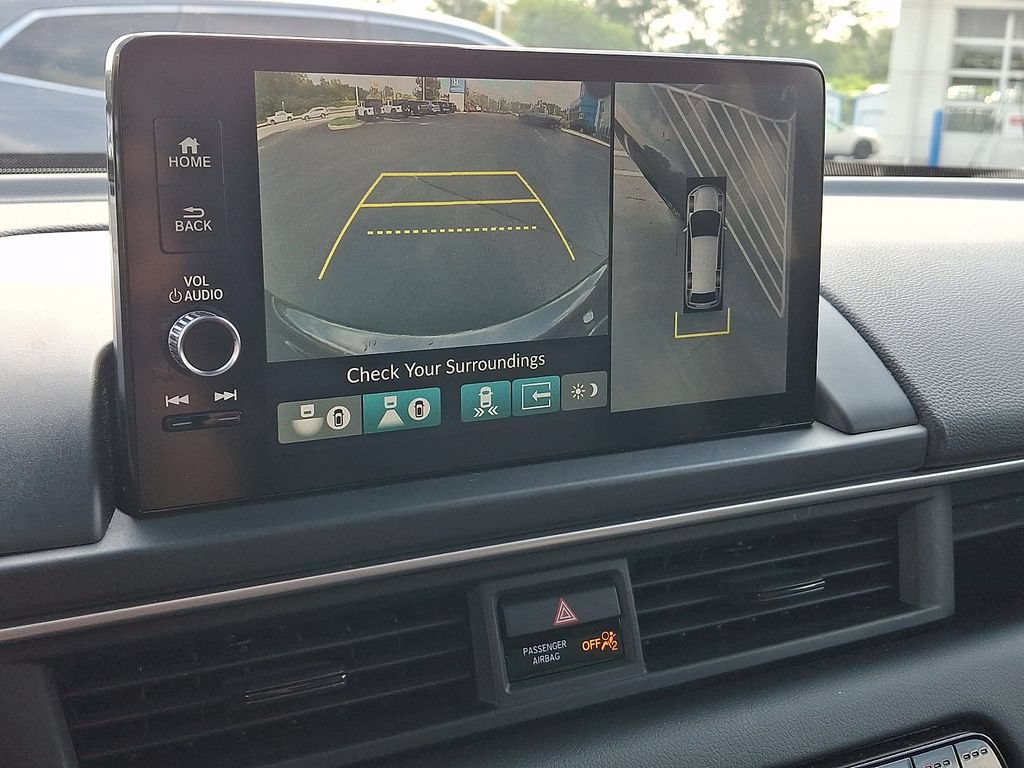Used 2023 Honda Pilot Elite image 4