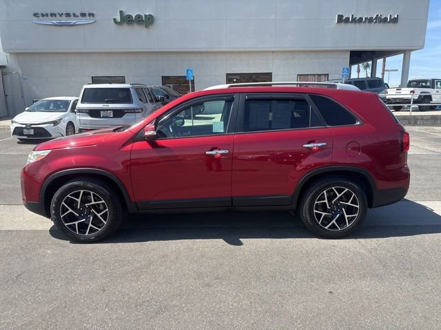 Used 2015 Kia Sorento LX image 2