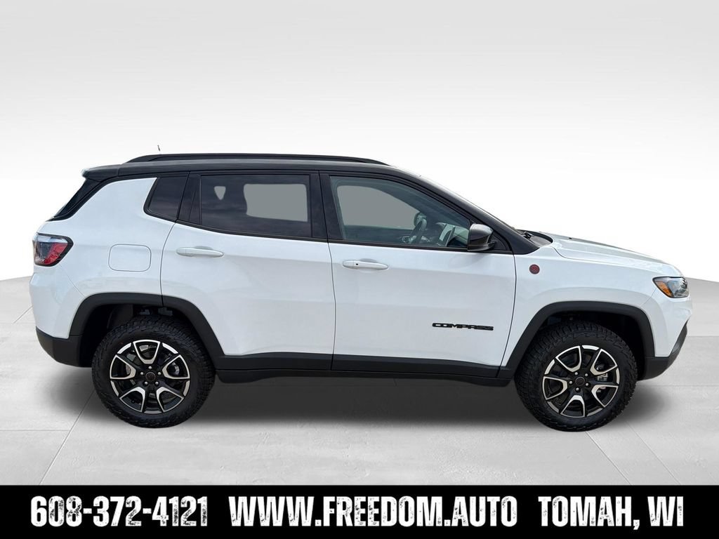 New 2026 Jeep Compass Trailhawk AWD/4WD image 9