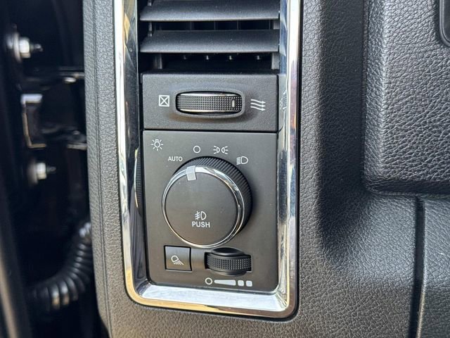 Used 2015 RAM 2500 Laramie w/ Protection Group image 21