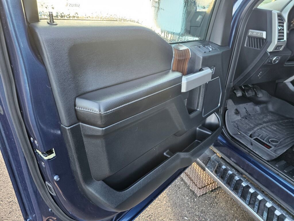 Used 2016 Ford F150 Lariat w/ Equipment Group 502A Luxury image 16