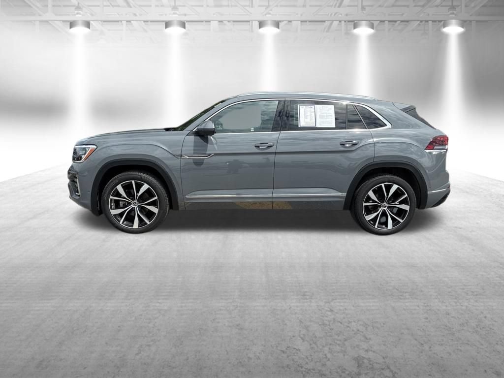 Used 2026 Volkswagen Atlas Cross Sport SEL Premium R-Line w/ MDO Package AWD/4WD image 2