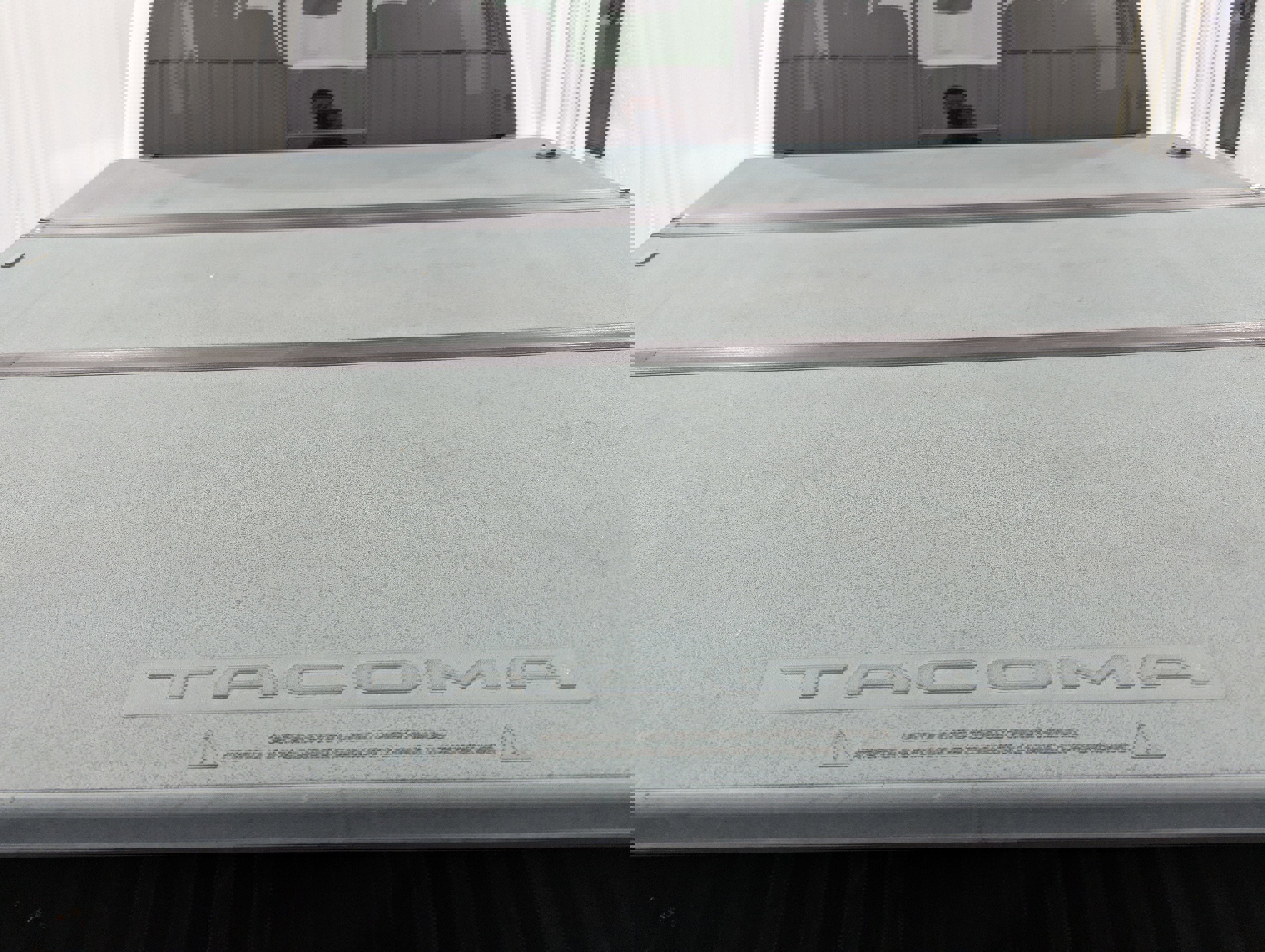 Used 2018 Toyota Tacoma SR image 11