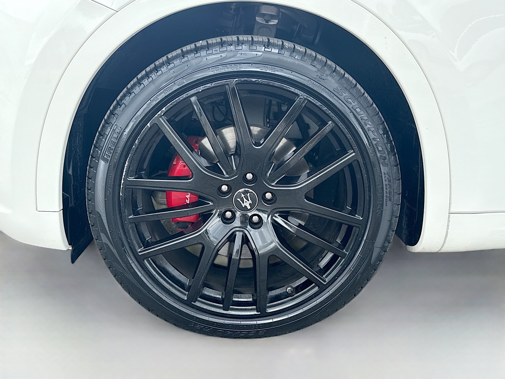 Used 2022 Maserati Levante GT AWD/4WD image 41