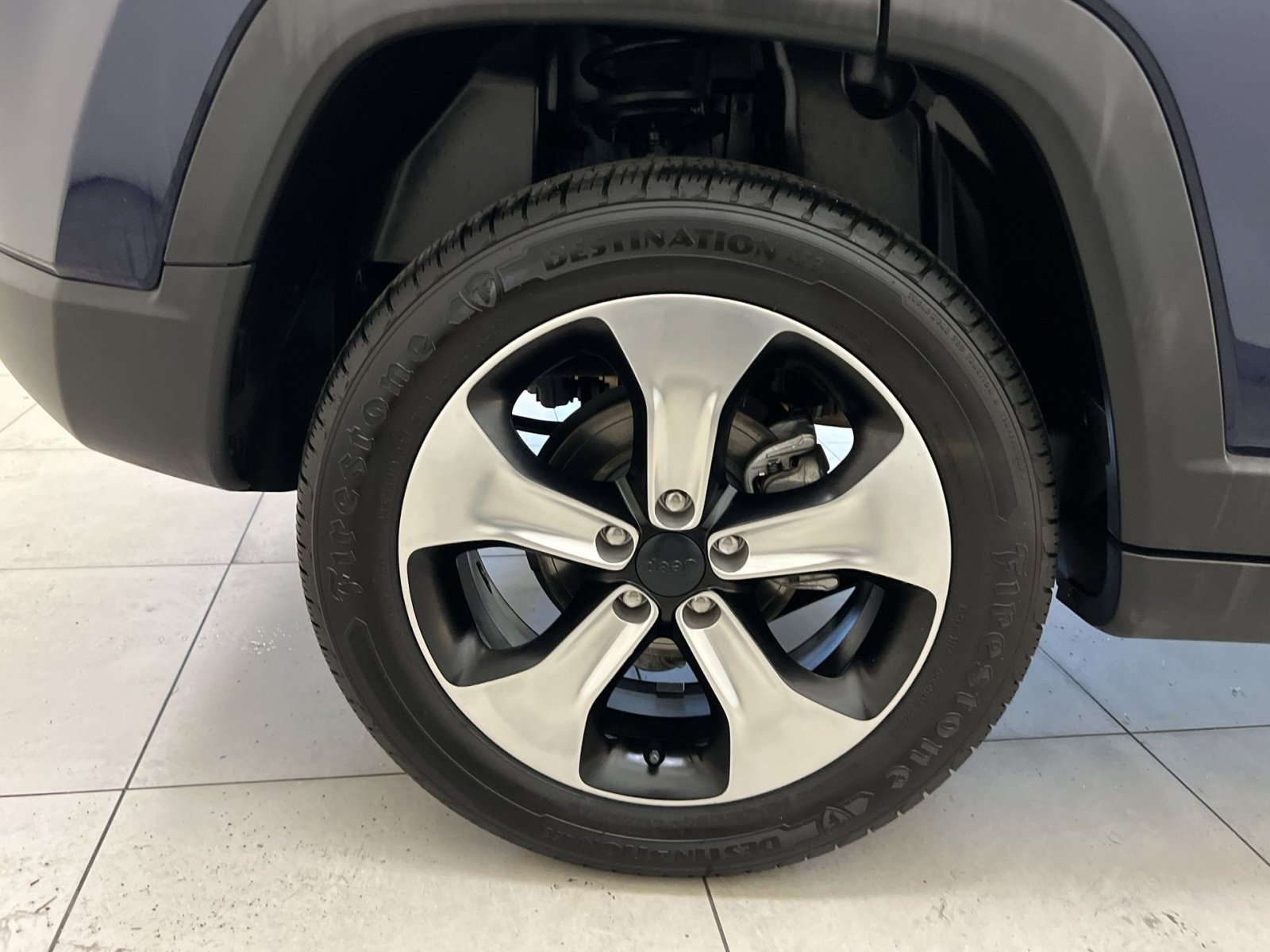Used 2020 Jeep Compass Latitude w/ Cold Weather Group AWD/4WD image 40