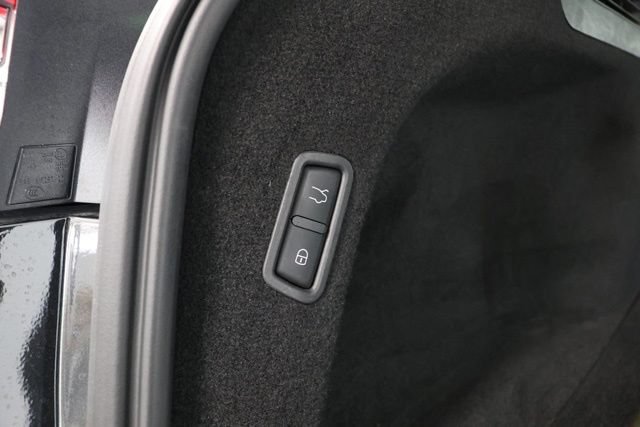 Certified 2022 Maserati Levante Modena AWD/4WD image 37