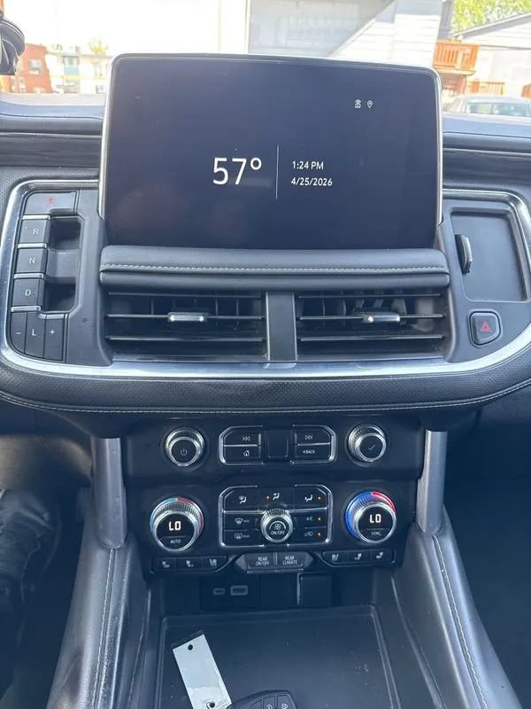Used 2023 GMC Yukon XL SLT w/ SLT Premium Package AWD/4WD image 27