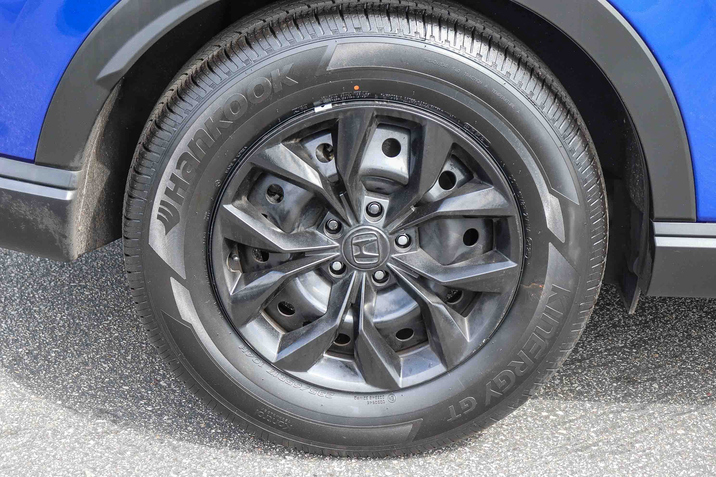 Used 2025 Honda CR-V LX image 8