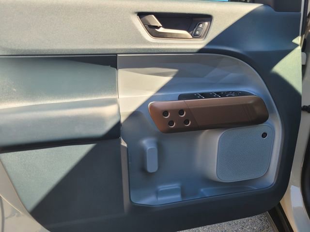 Certified 2024 Ford Maverick Lariat image 16