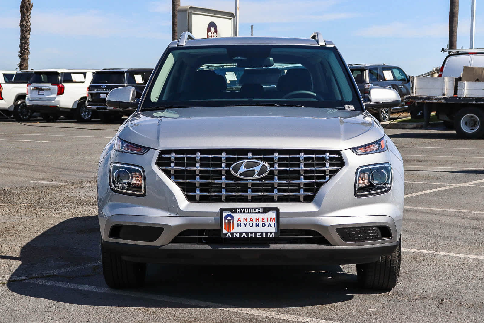 New 2026 Hyundai Venue SEL FWD image 2