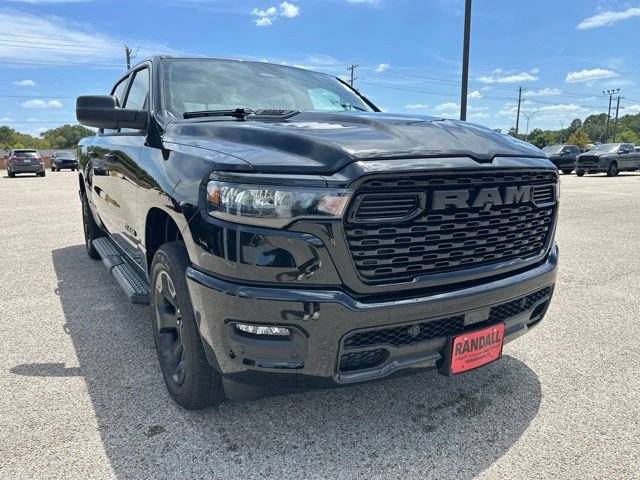 New 2026 RAM 1500 Express AWD/4WD image 3