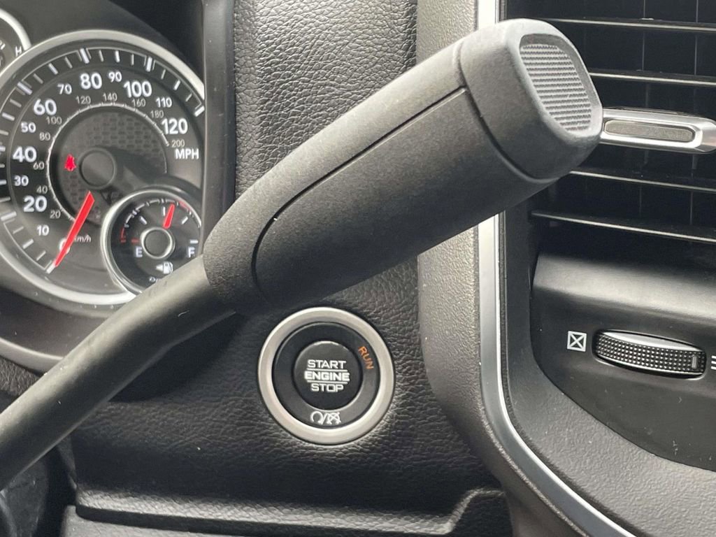 Used 2024 RAM 2500 Big Horn AWD/4WD image 25