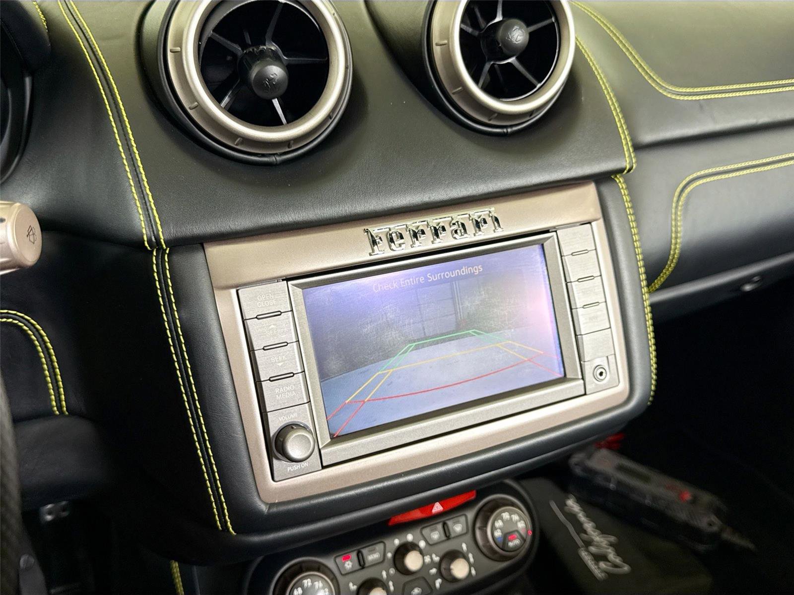 Used 2014 Ferrari California image 20