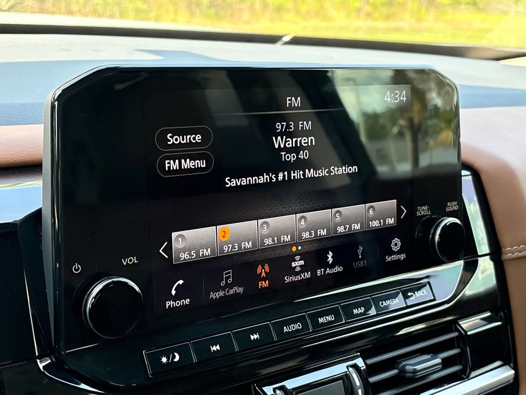 Used 2025 Nissan Pathfinder Platinum FWD image 18