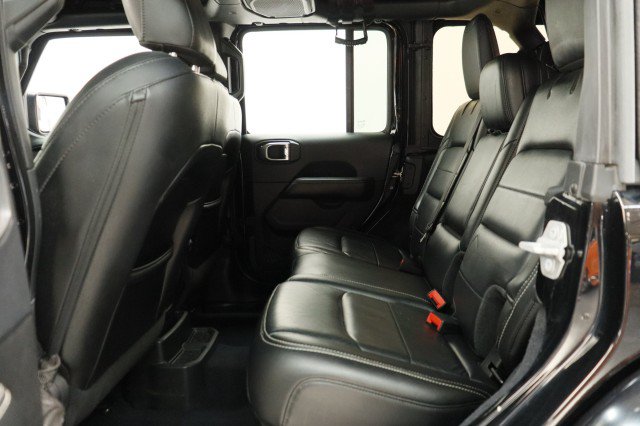 Used 2019 Jeep Wrangler Unlimited Sahara AWD/4WD image 28