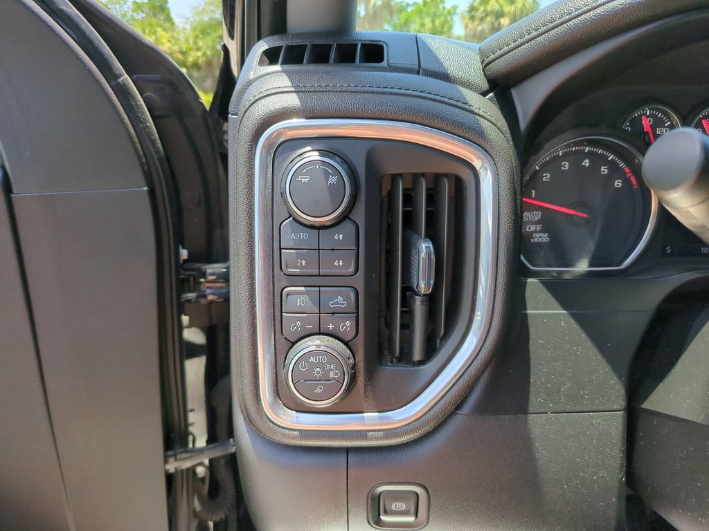Used 2019 Chevrolet Silverado 1500 LTZ w/ LTZ Plus Package AWD/4WD image 26