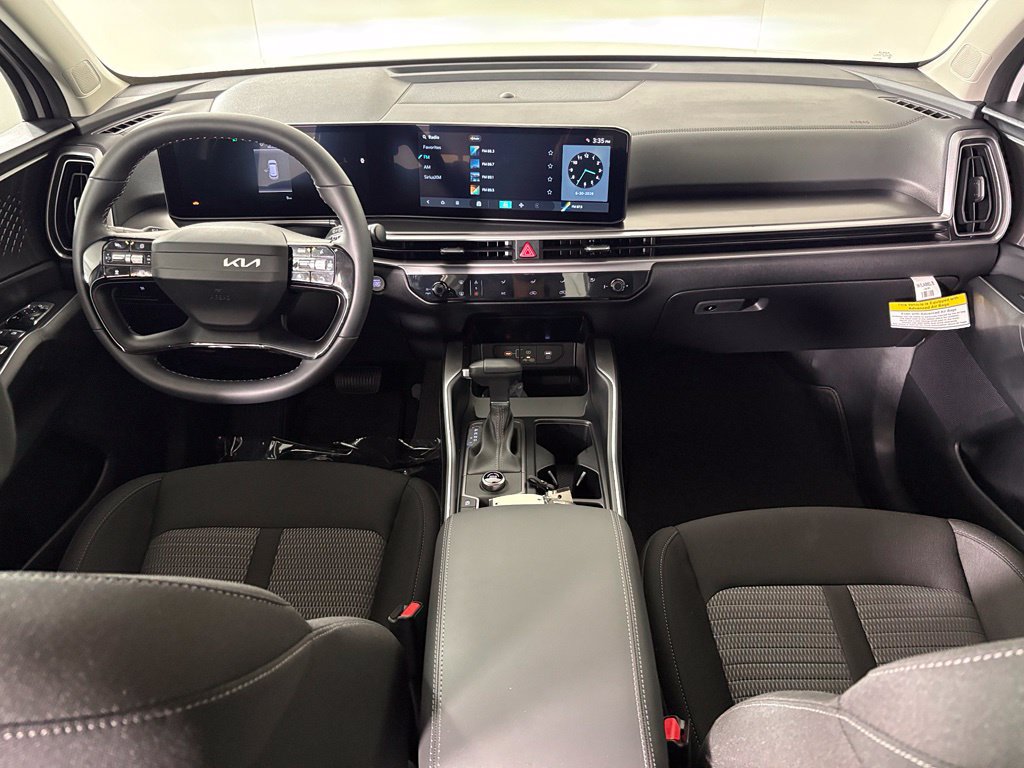 New 2026 Kia Sorento LX FWD image 35
