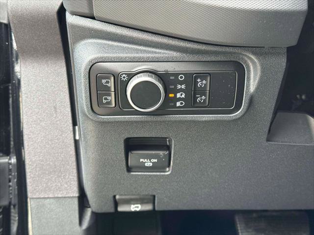 Used 2024 Ford Bronco Badlands image 16