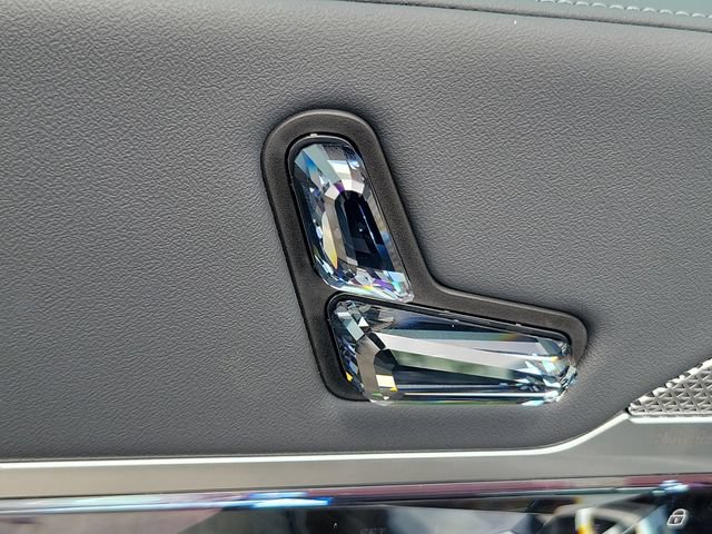 Used 2025 BMW 740i RWD image 18