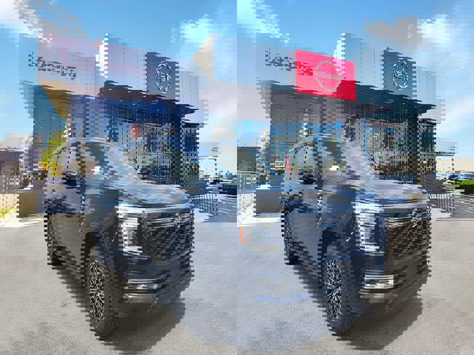 New 2025 Nissan Armada Platinum w/ Convenience Package image 3