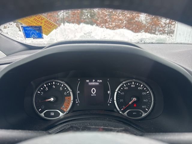 Used 2020 Jeep Renegade Latitude w/ Cold Weather Group image 3