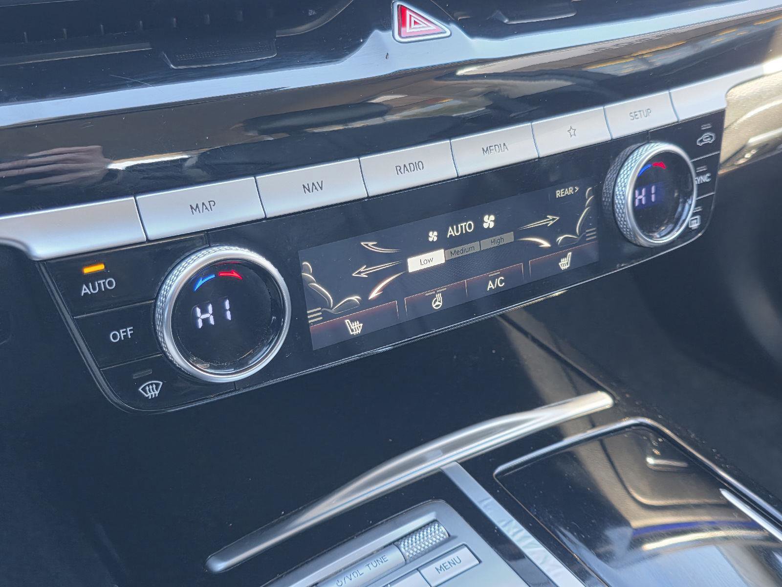 Used 2023 Genesis G80 2.5T image 18