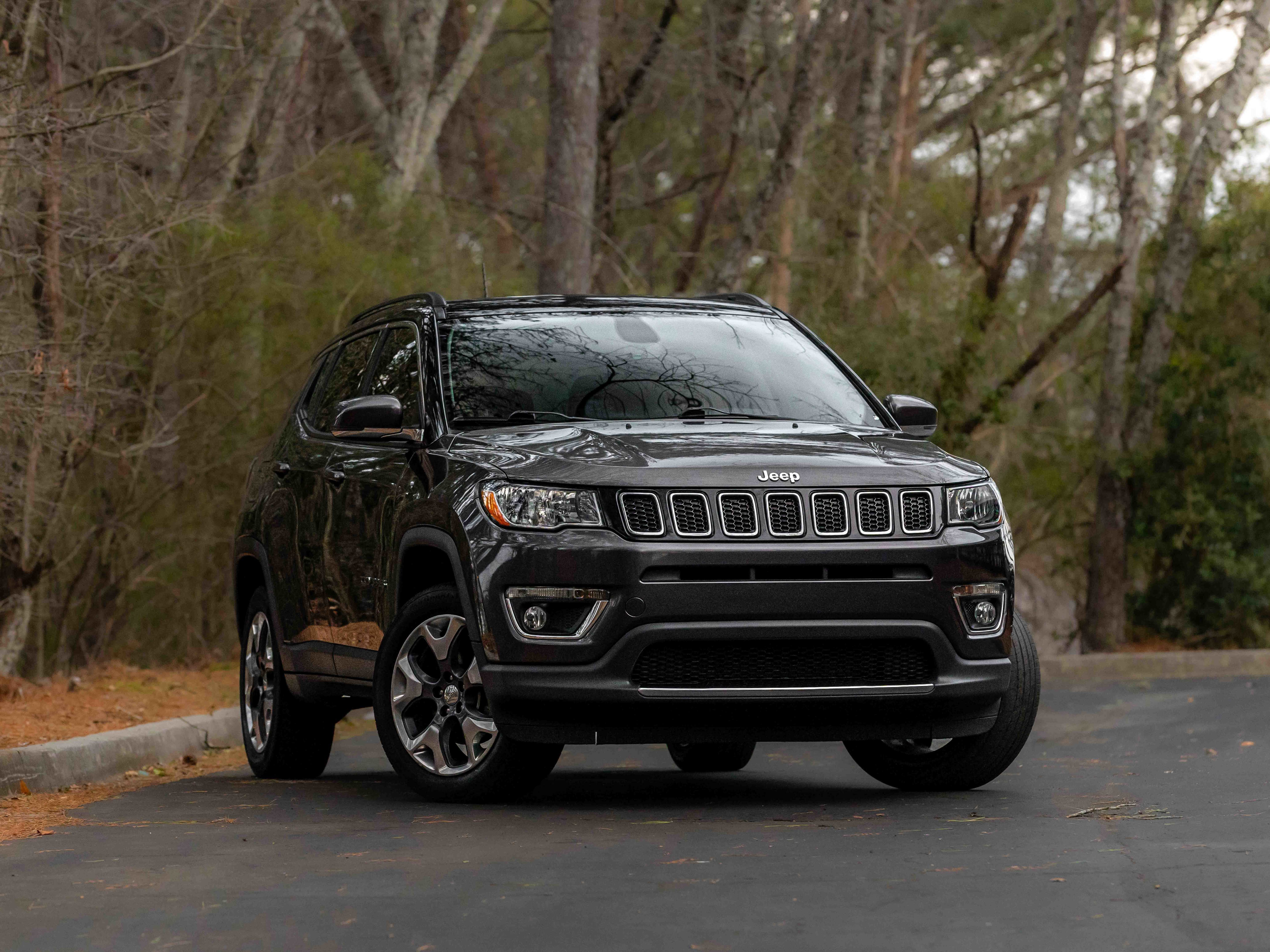 Used 2020 Jeep Compass Limited image 1