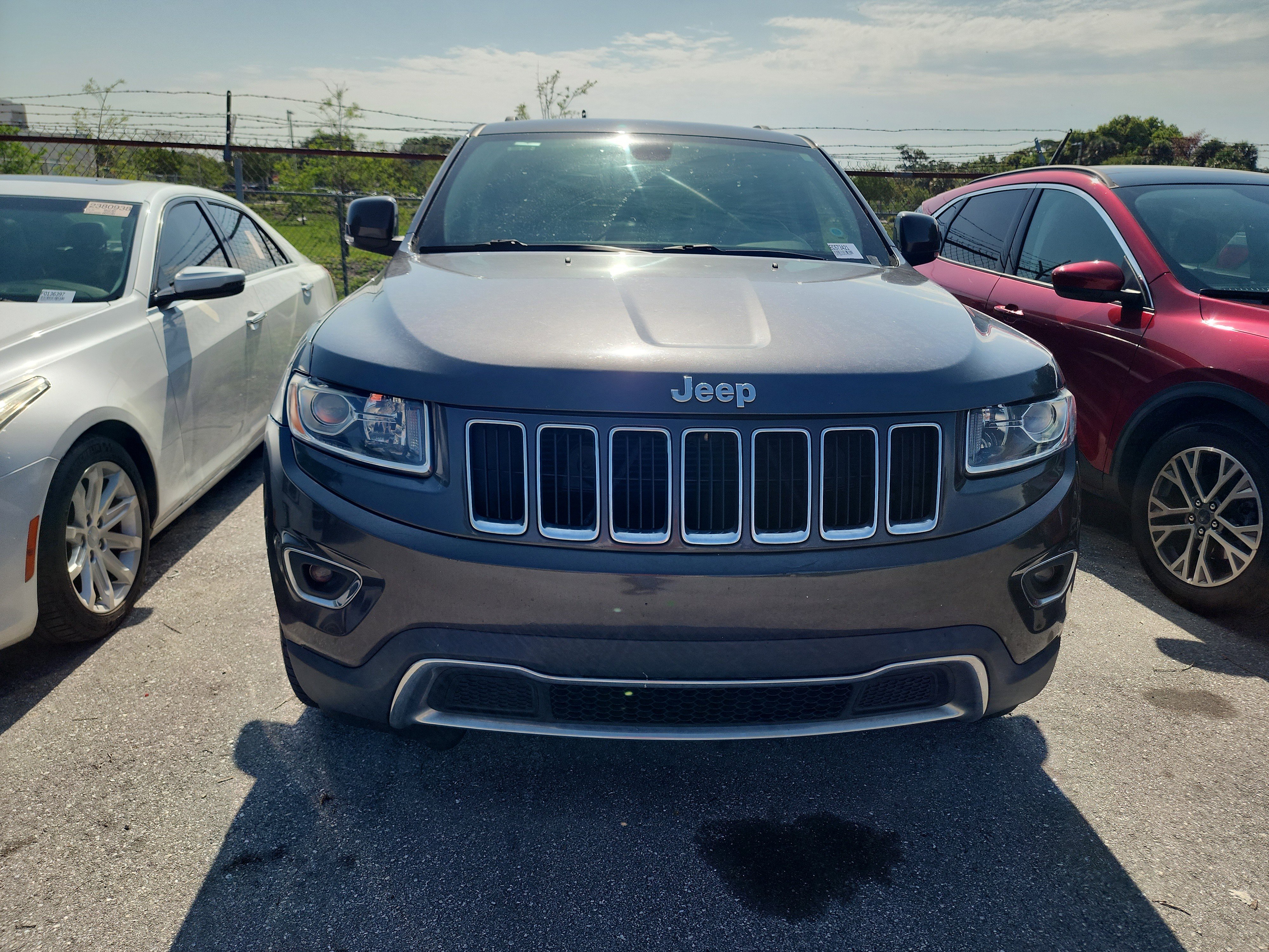 Used 2014 Jeep Grand Cherokee Limited RWD image 2