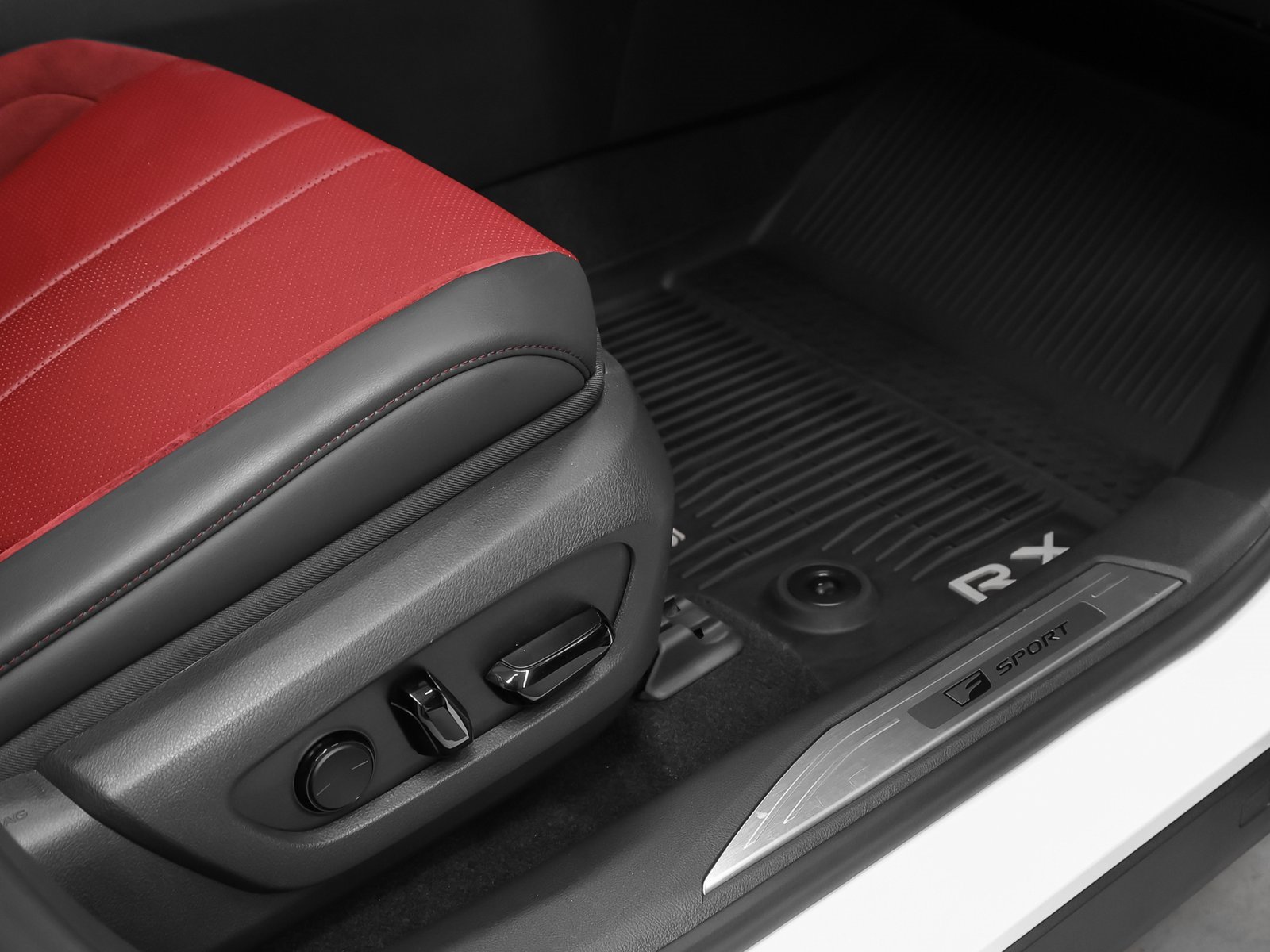 Used 2023 Lexus RX 500h F Sport image 24