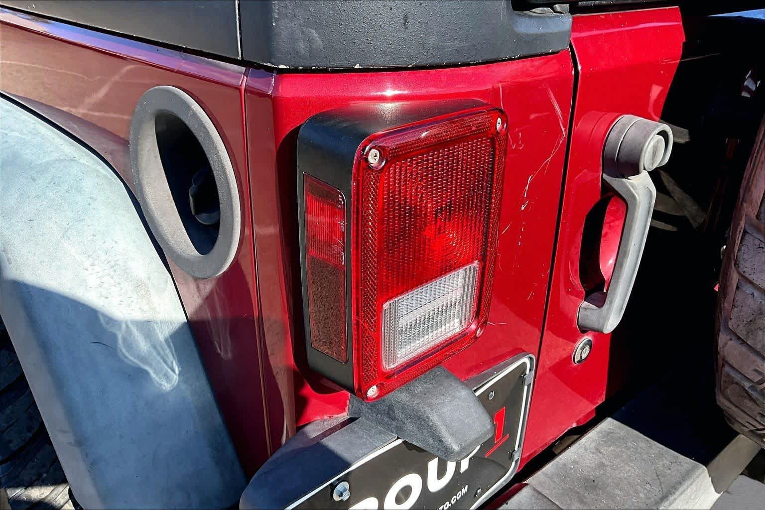 Used 2013 Jeep Wrangler Unlimited Sport AWD/4WD image 28