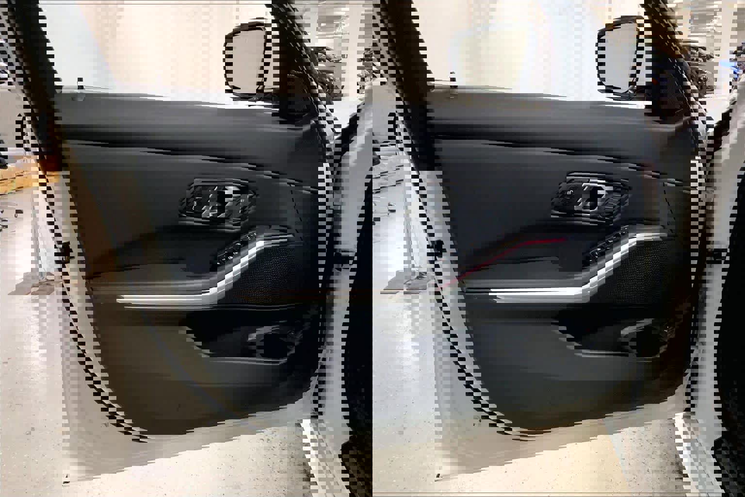 Used 2024 BMW 330i xDrive Sedan w/ Convenience Package AWD/4WD image 21