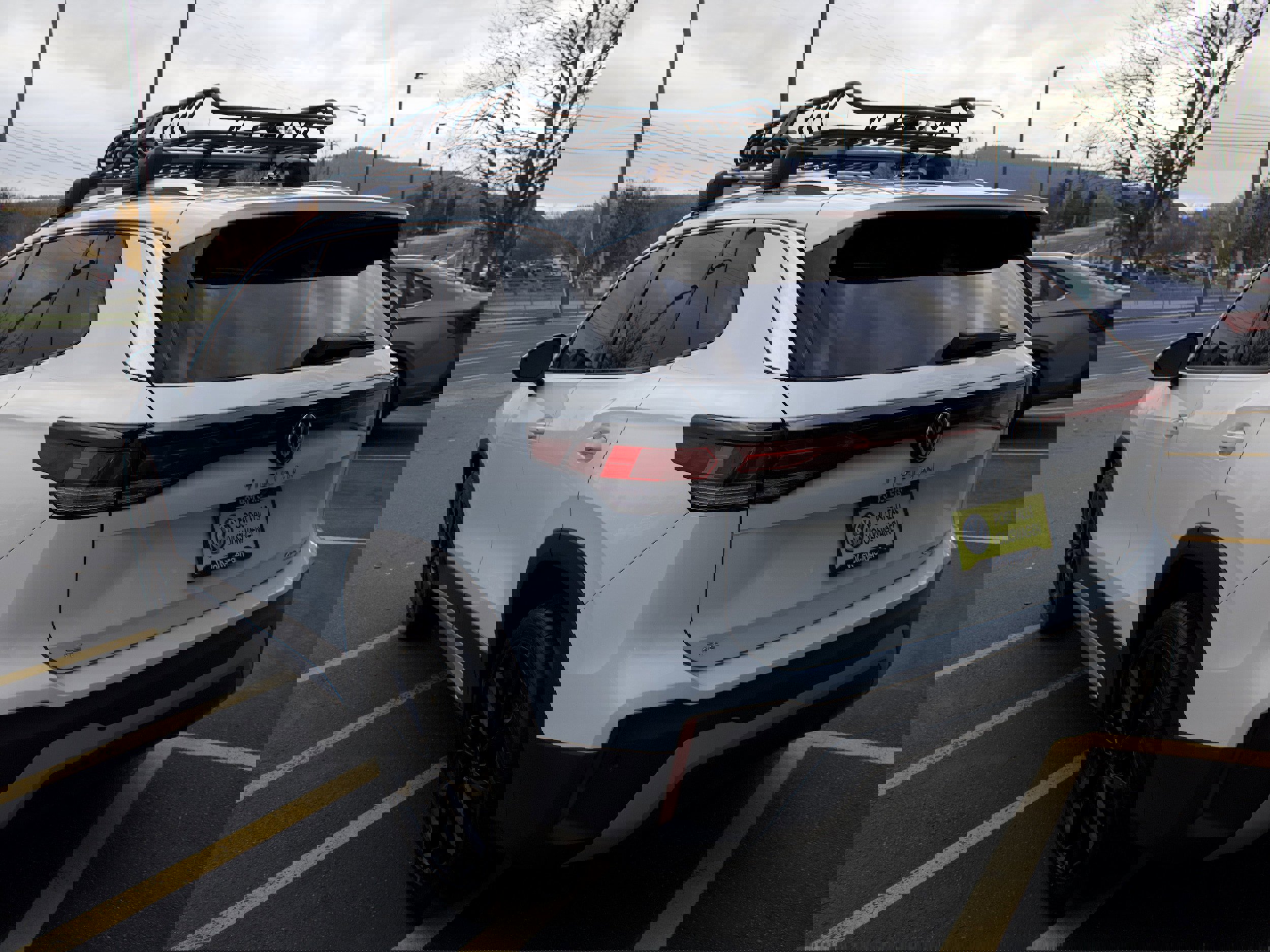 New 2025 Volkswagen Tiguan SE image 7