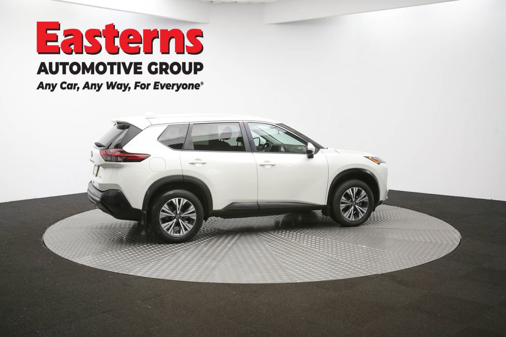 Used 2022 Nissan Rogue SV image 41